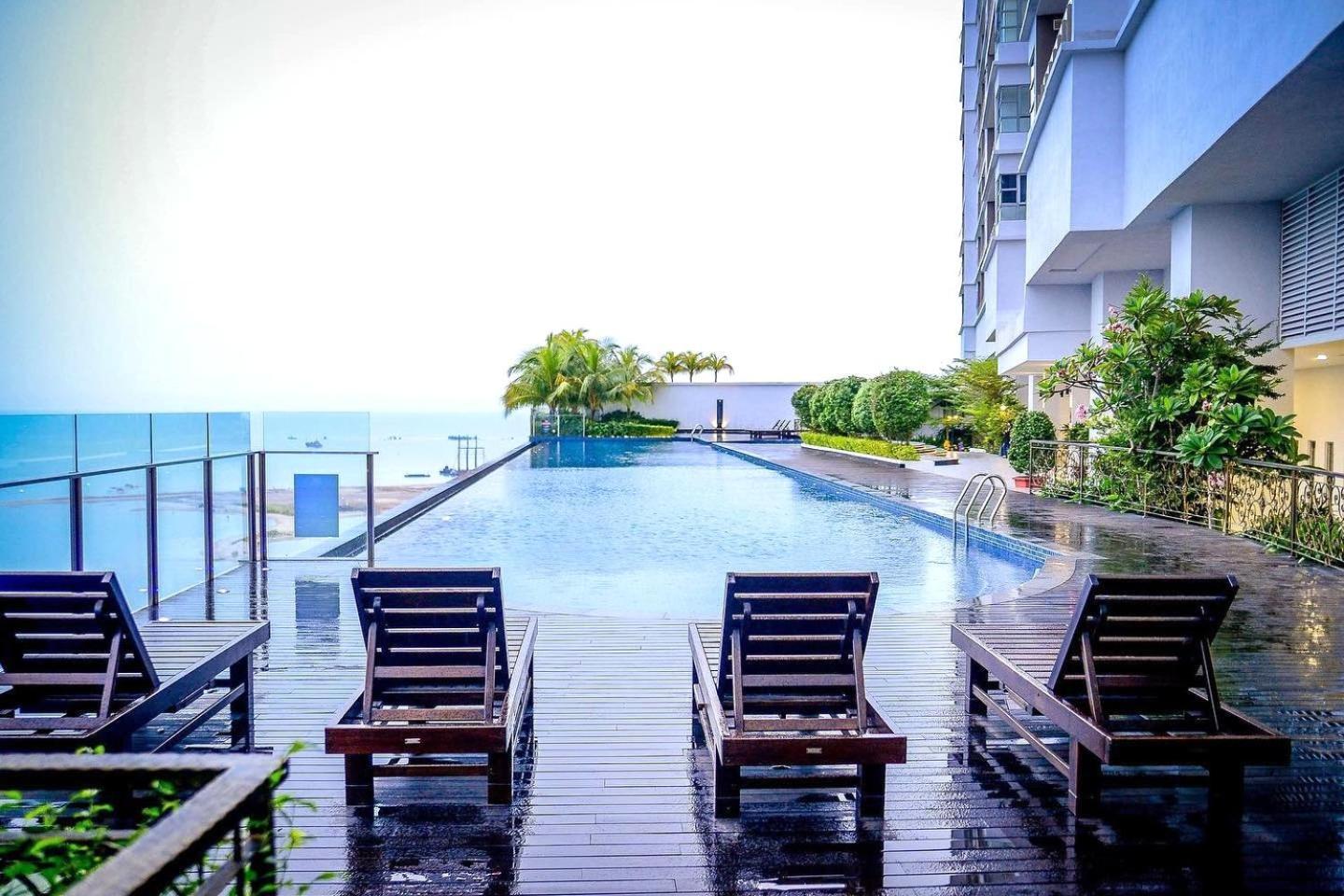 Silverscape Seaview Residence Melaka Exterior photo